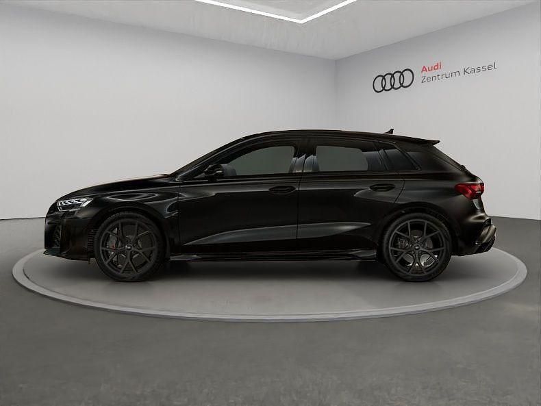Neu Audi RS3 Exclusive 400 PS (294 kW) 2025 Mythosschwarz metallic Limousine