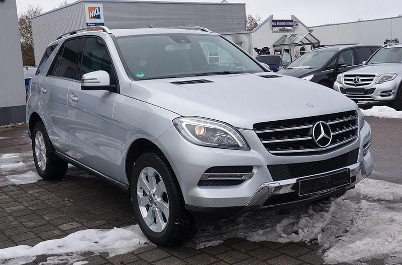 Gebraucht Mercedes ML350 258 PS (189 kW) 2013 Silber SUV