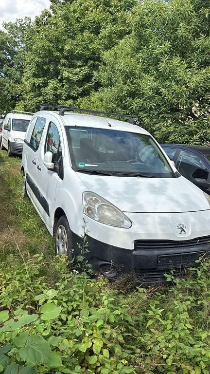 Weiß Gebraucht 2011 Peugeot Partner Van / Kleinbus | 1.500 € (Superpreis) - Bild 1/3