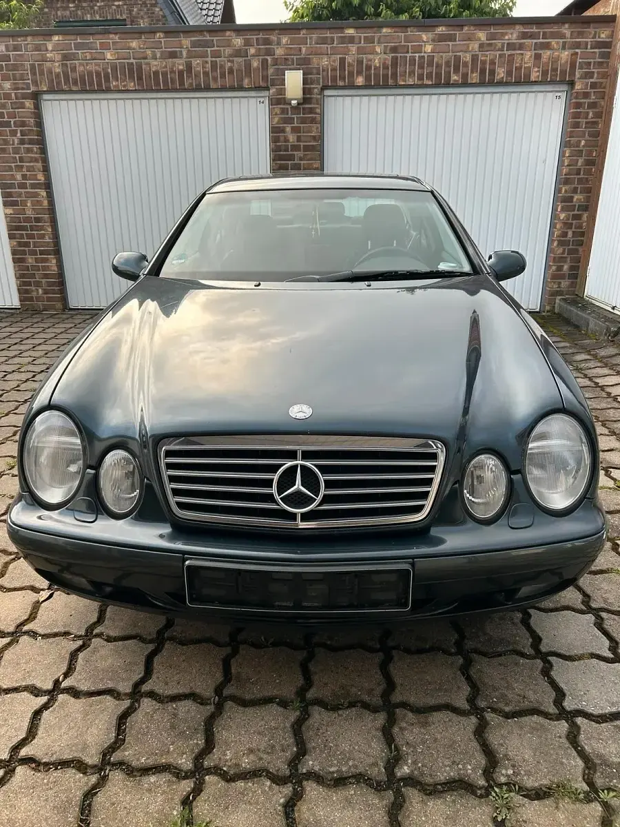 Gebraucht Mercedes CLK320 218 PS (160 kW) 1997 Schwarz Coupé