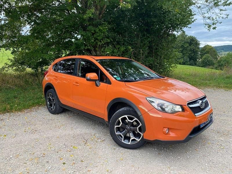 Orange Gebraucht 2016 Subaru XV Comfort SUV | 6.299 € (Guter Preis) - Bild 1/4