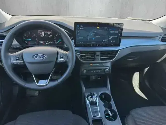 Używany Ford Focus ST-Line 120 KM (88 kW) 2025 Niebieski Kombi