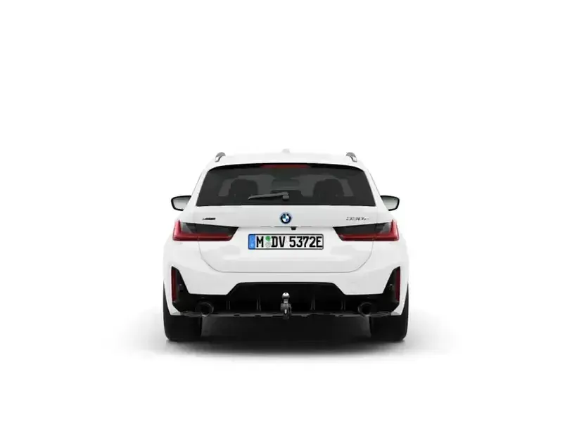 Gebraucht BMW 330e M Sport 292 PS (214 kW) 2025 Weiss Kombi