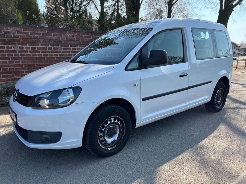 Second-hand VW Caddy 105 CP (77 kW) 2015 Alb Monovolum