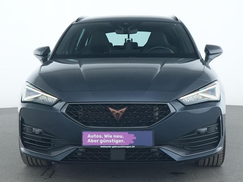 Używany Cupra Leon VZ 300 KM (220 kW) 2024 Szary Sedan/Limuzyna