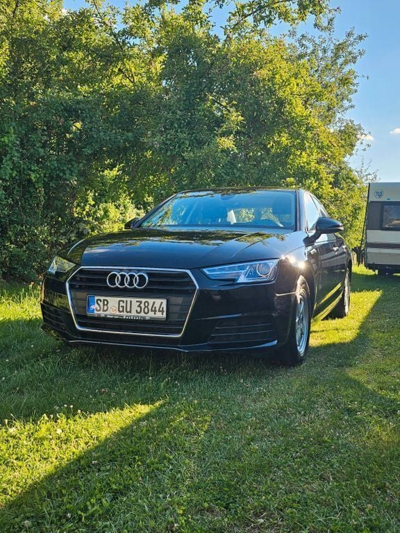 Schwarz Gebraucht 2018 Audi A4 Limousine | 19.700 € (Superpreis) - Bild 1/4