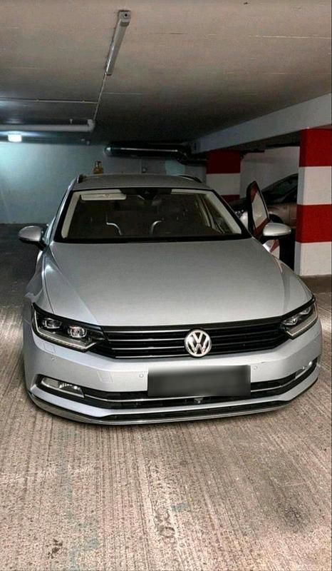 Gebraucht VW Passat 150 PS (110 kW) 2016 Grau Kombi