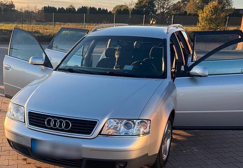 Silber Gebraucht 1999 Audi A6 Sport Kombi | 350 € (Superpreis) - Bild 1/4