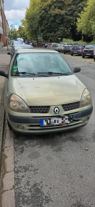 Gebraucht 2004 Renault Clio II Kleinwagen | 600 € - Bild 1/4