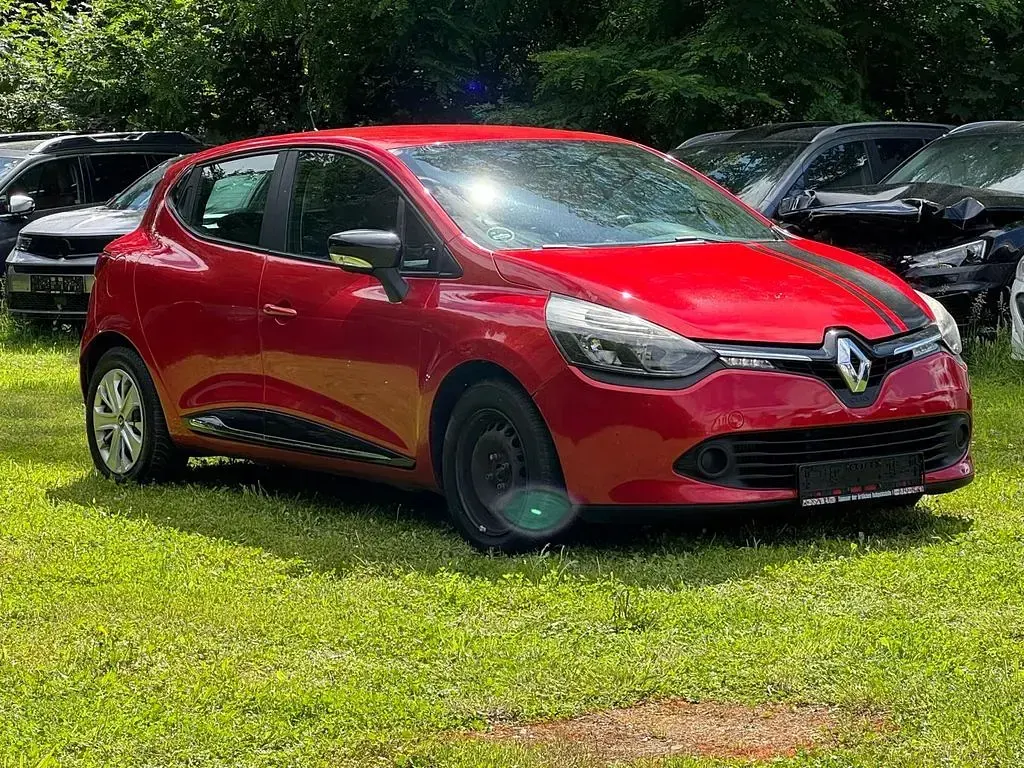Gebraucht Renault Clio IV Expression 75 PS (55 kW) 2016 Rot Limousine