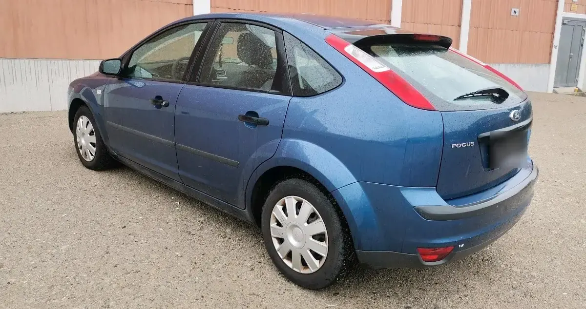 Gebraucht Ford Focus 101 PS (74 kW) 2005 Blau Limousine