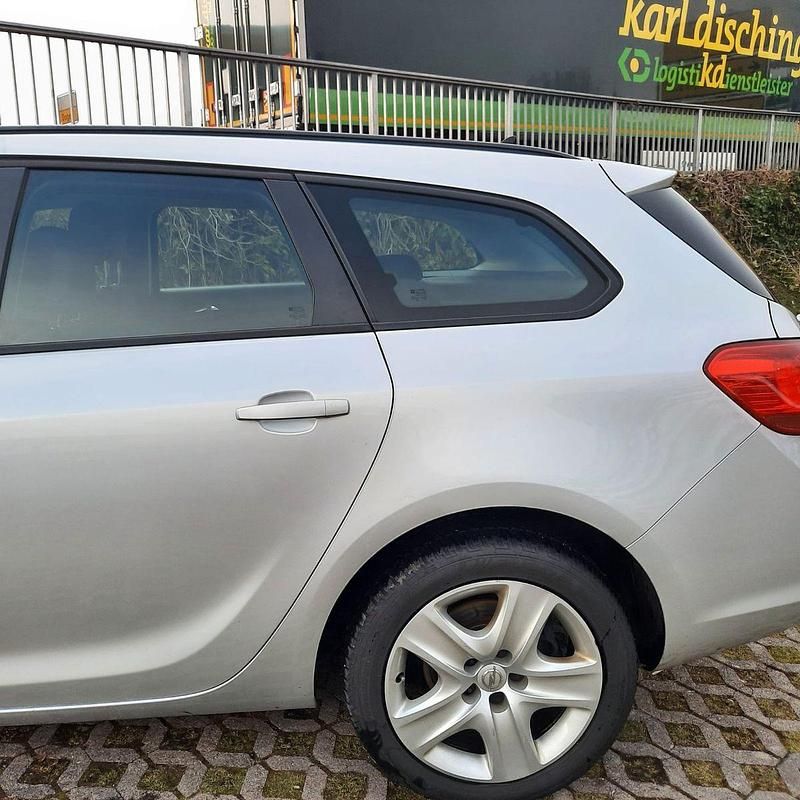 Gebraucht Opel Astra Eco 136 PS (100 kW) 2016 Grau Kombi