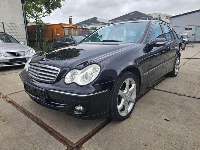 Blau Gebraucht 2005 Mercedes C200 Kombi | 5.888 € - Bild 1/4