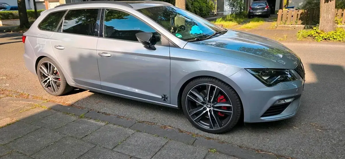 Gebraucht Seat Leon 4Drive 300 PS (220 kW) 2017 Silber Kombi