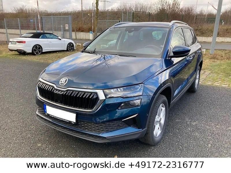 Blau Gebraucht 2024 Skoda Karoq Style SUV | 26.990 € (Guter Preis) - Bild 1/4