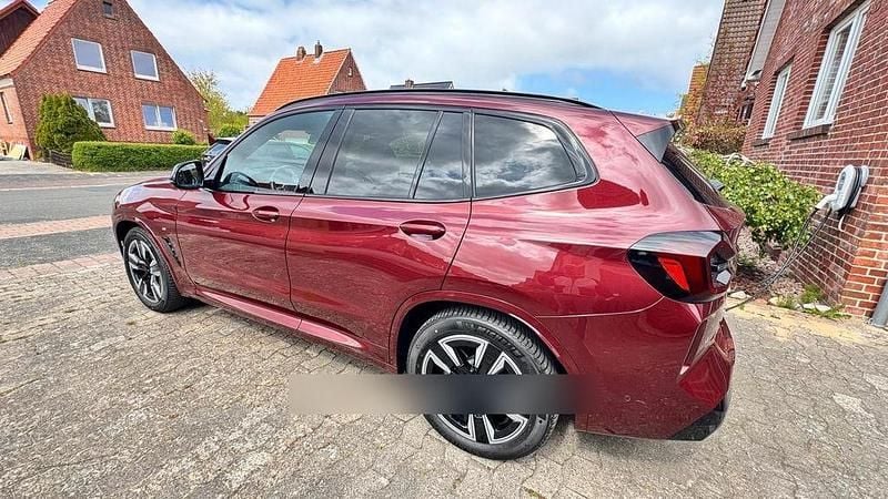 Gebraucht BMW iX3 Impressive 210 kW (286 PS) 2024 Rot SUV