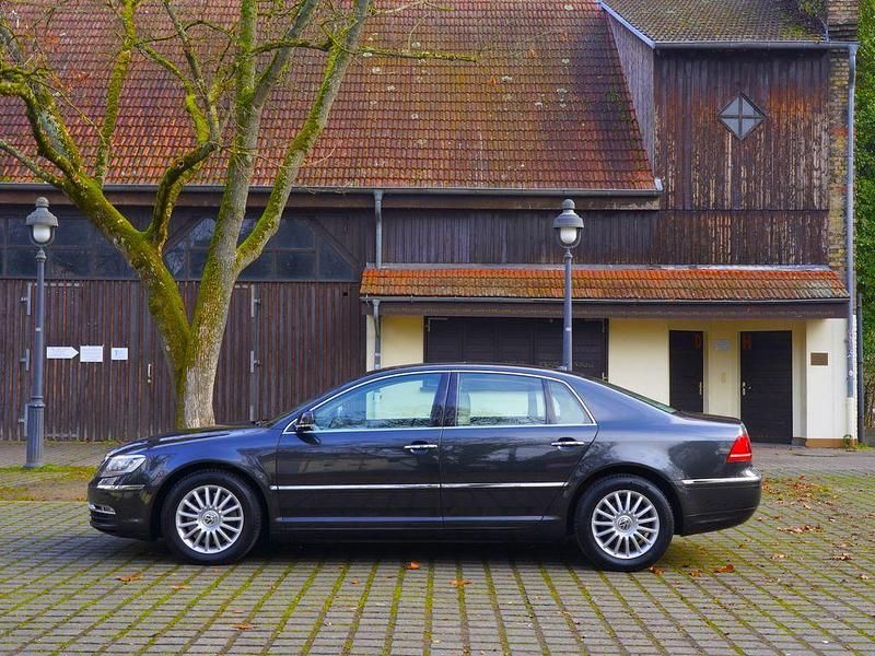Gebraucht VW Phaeton Exclusive 239 PS (175 kW) 2011 Schwarz Limousine