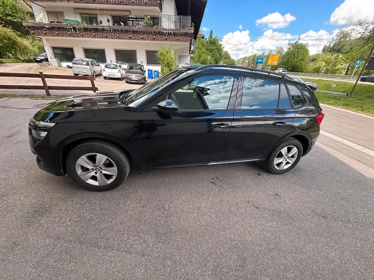 Gebraucht Skoda Kamiq 110 PS (80 kW) 2023 Schwarz SUV