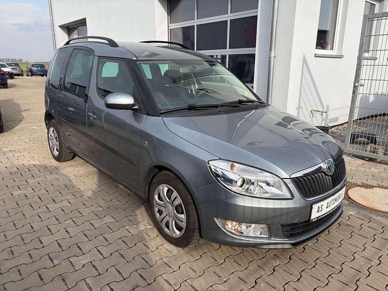 Gebraucht Skoda Roomster Plus Edition 105 PS (77 kW) 2011 Seda steel/platin/steel grau Van / Kleinbus