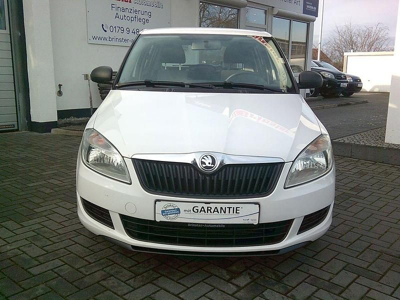 Gebraucht Skoda Fabia Active 75 PS (55 kW) 2013 Weiß Limousine