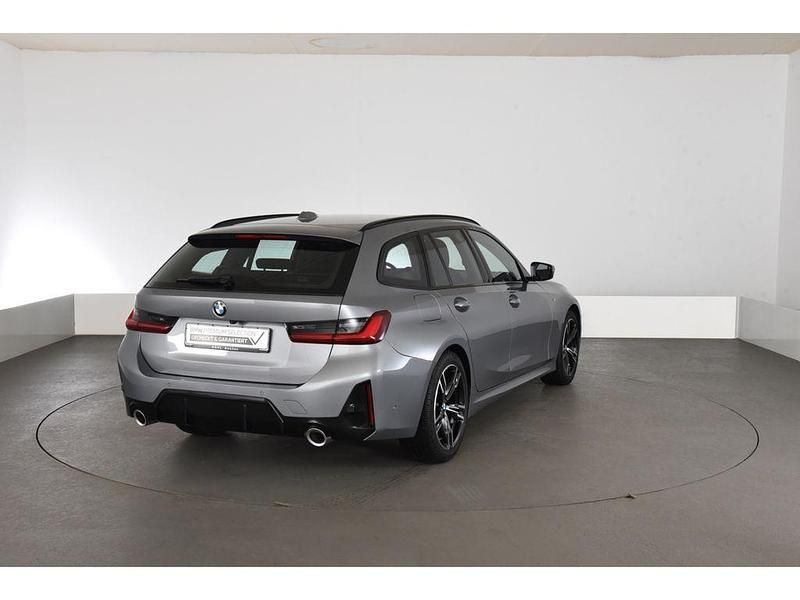 Gebraucht BMW 320 M Sport 184 PS (135 kW) 2025 Grau Kombi