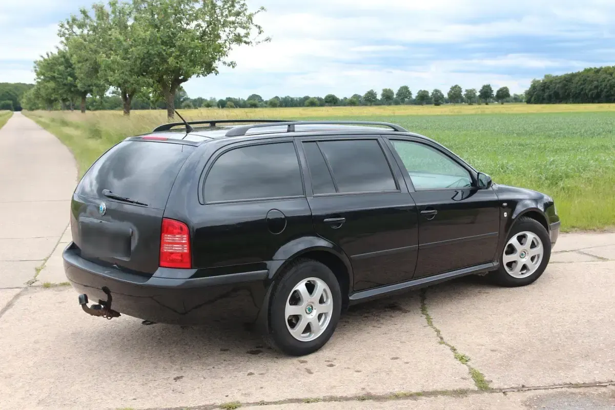 Gebraucht Skoda Octavia 110 PS (80 kW) 2003 Schwarz Kombi