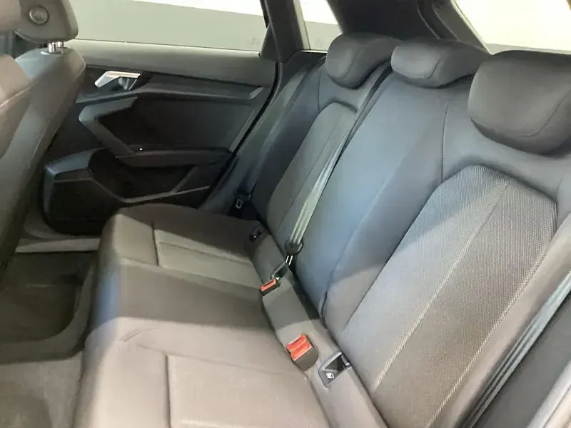 Gebraucht Audi A3 Sportback 110 PS (80 kW) 2023 Schwarz Kleinwagen