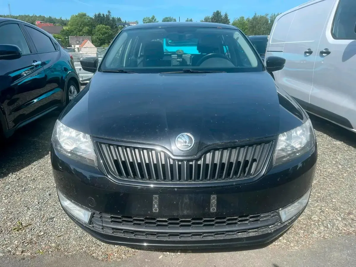 Gebraucht Skoda Rapid 90 PS (66 kW) 2015 Schwarz Kleinwagen