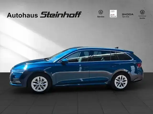 Gebraucht Skoda Octavia Style 150 PS (110 kW) 2020 Blau Kombi