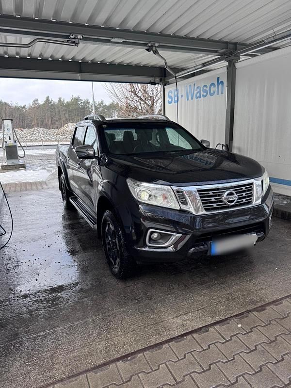 Schwarz Gebraucht 2016 Nissan Navarra SUV | 21.000 € - Bild 1/4