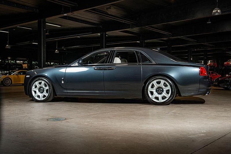 Usata Rolls Royce Ghost 571 CV (419 kW) 2012 Grigio Berlina