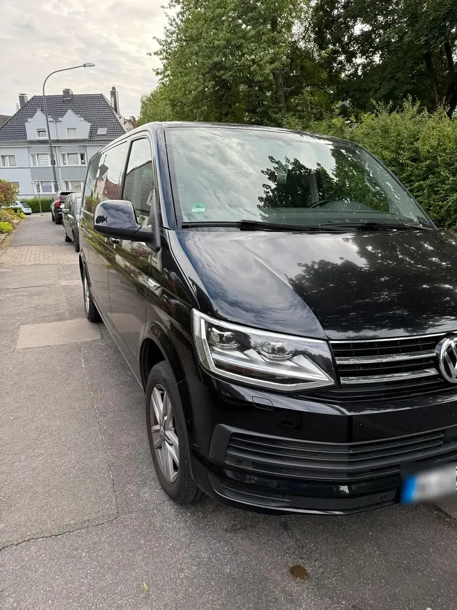 Gebraucht VW Multivan 199 PS (146 kW) 2019 Schwarz Van / Kleinbus