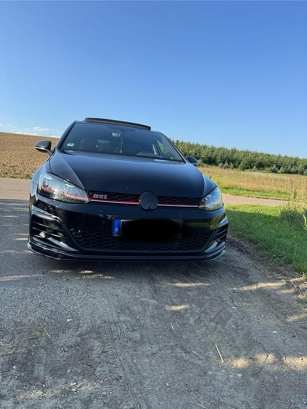 Schwarz Gebraucht 2019 VW Golf VII GTI Limousine | 26.500 € (Fairer Preis) - Bild 1/4