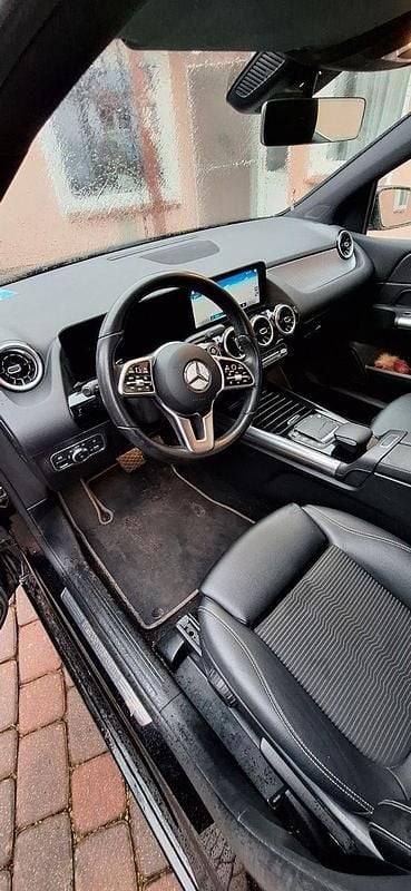 Gebraucht Mercedes B200 150 PS (110 kW) 2020 Schwarz Van / Kleinbus