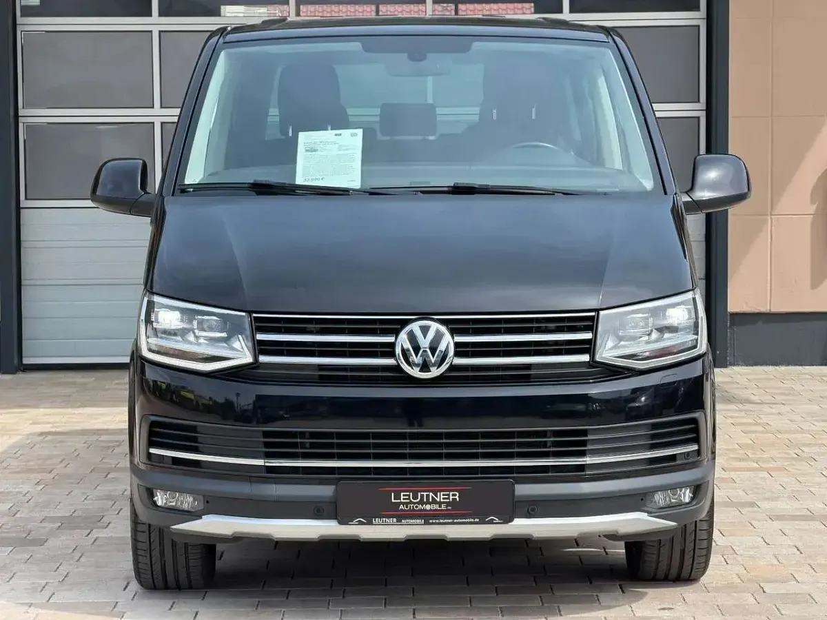 Gebraucht VW Multivan PanAmericana 204 PS (150 kW) 2017 Deep black schwarz perleffekt Van / Kleinbus