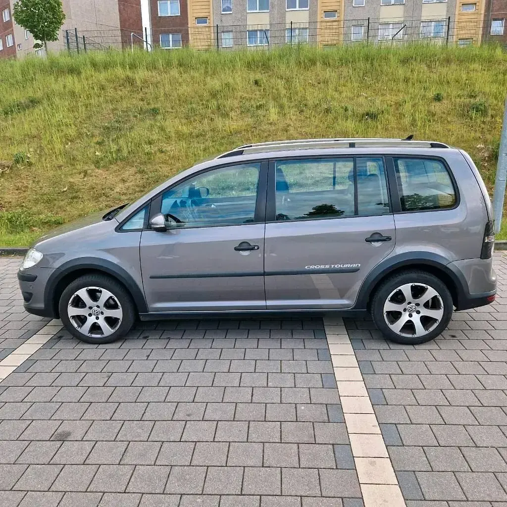 Gebraucht VW Touran Cross 170 PS (125 kW) 2009 Grau Van / Kleinbus