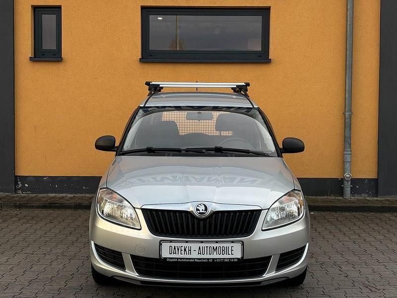 Gebraucht Skoda Roomster 86 PS (63 kW) 2013 Silber Van / Kleinbus