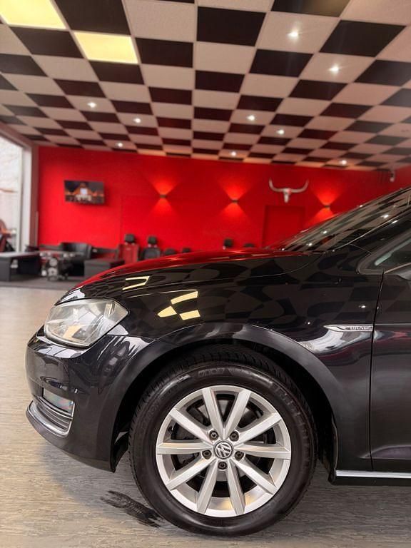 Second-hand VW Golf VII LOUNGE 110 CP (80 kW) 2016 Negru Berlinǎ