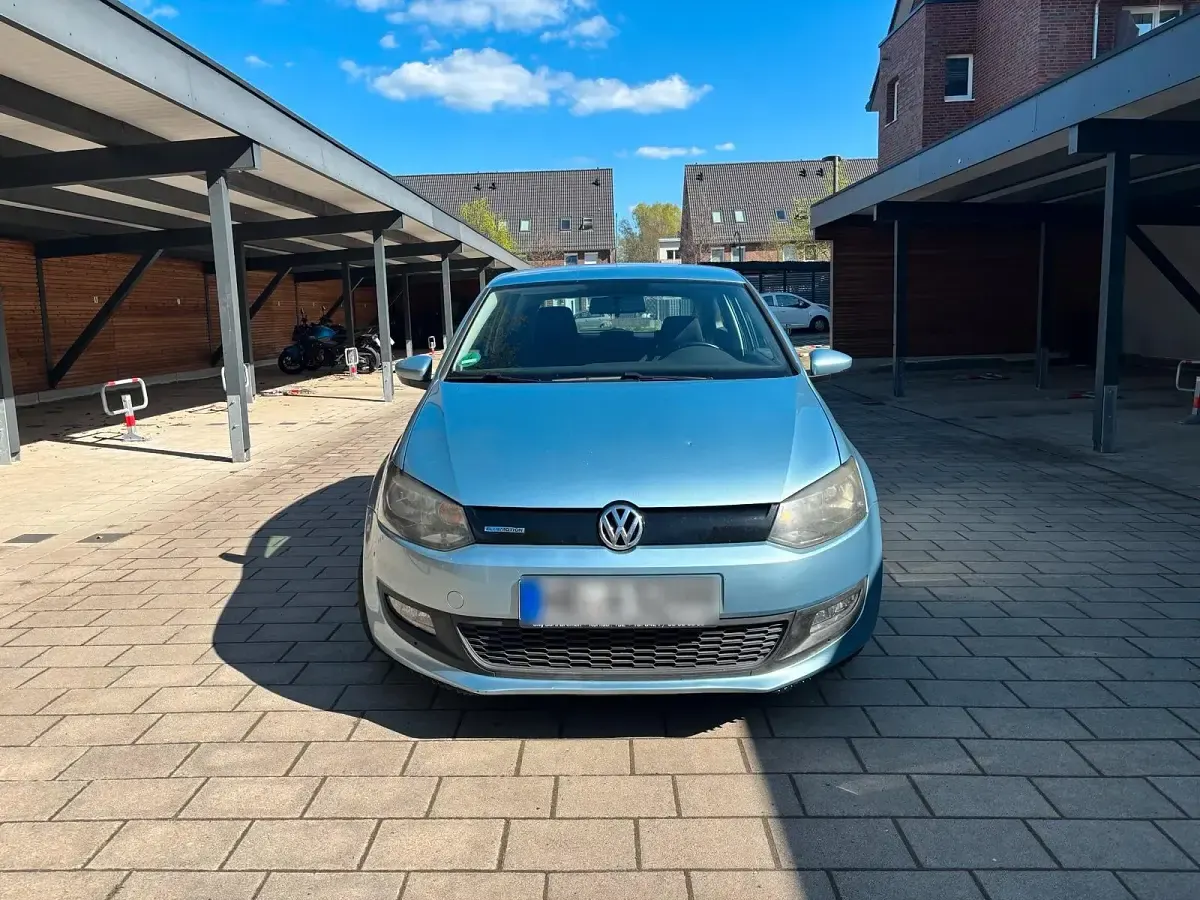 Second-hand VW Polo 75 CP (55 kW) 2011 Albastru Hatchback