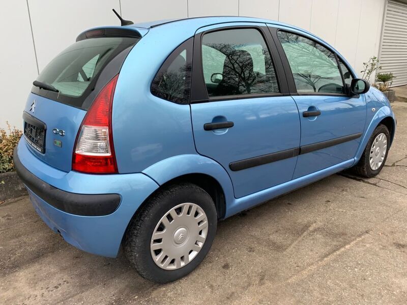 Gebraucht Citroën C3 Style 73 PS (53 kW) 2007 Blau Kleinwagen