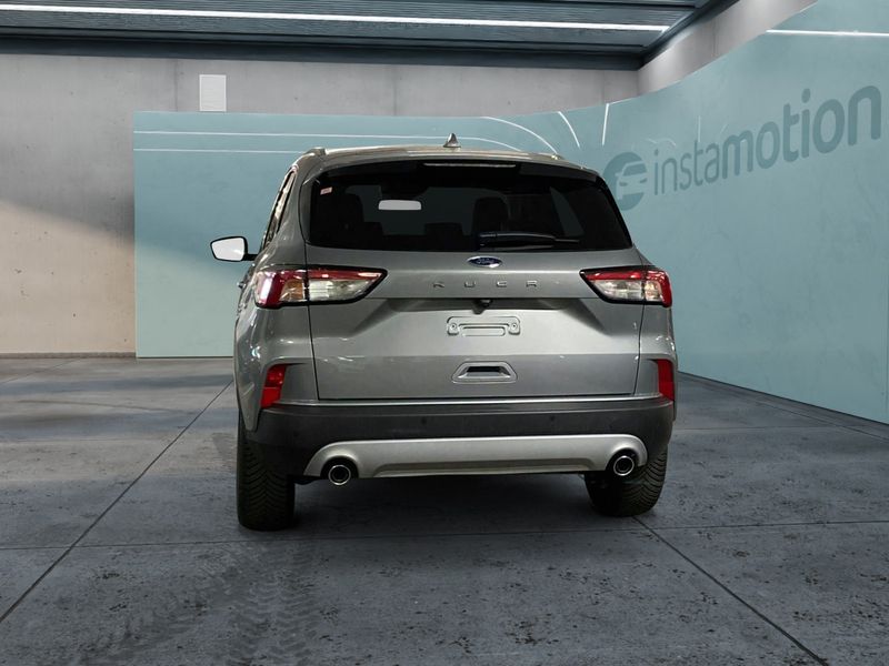 Gebraucht Ford Kuga Titanium 150 PS (110 kW) 2023 Silber SUV