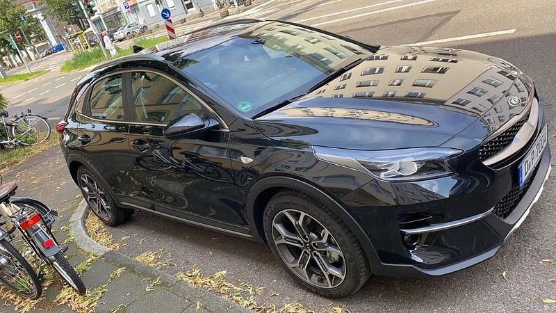 Gebraucht Kia XCeed Vision 160 PS (117 kW) 2021 Schwarz SUV