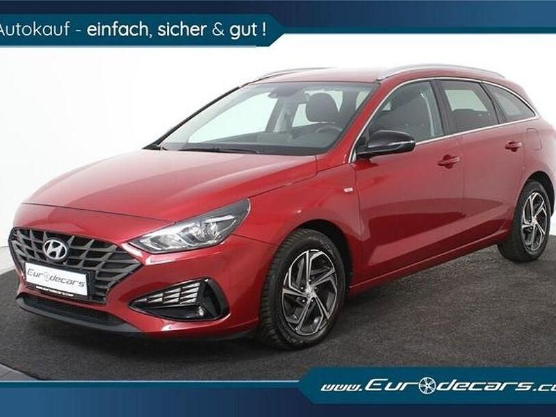Rot Gebraucht 2022 Hyundai i30 Kombi | 16.800 € (Guter Preis) - Bild 1/4