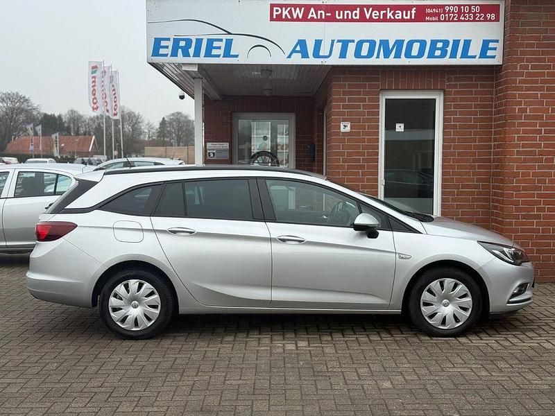 Gebraucht Opel Astra Edition 105 PS (77 kW) 2018 Silber Kombi