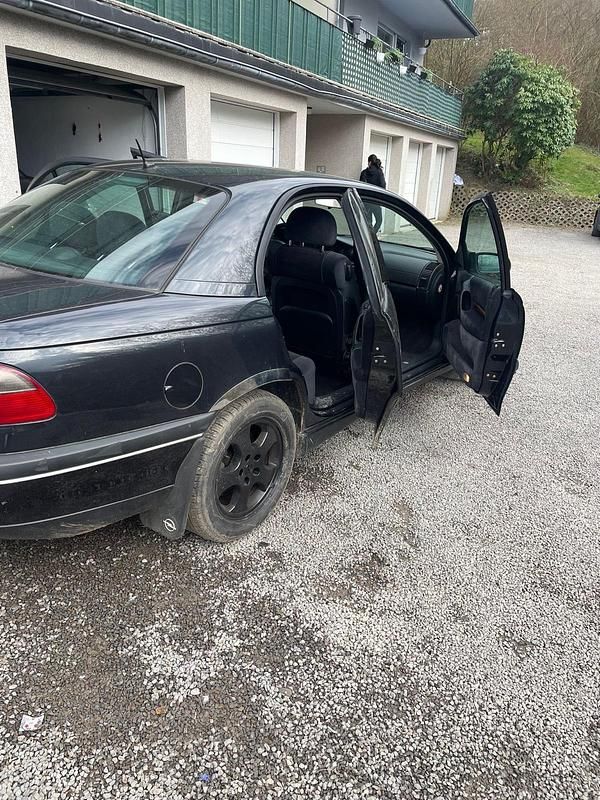 Gebraucht Opel Omega 136 PS (100 kW) 2000 Braun Limousine