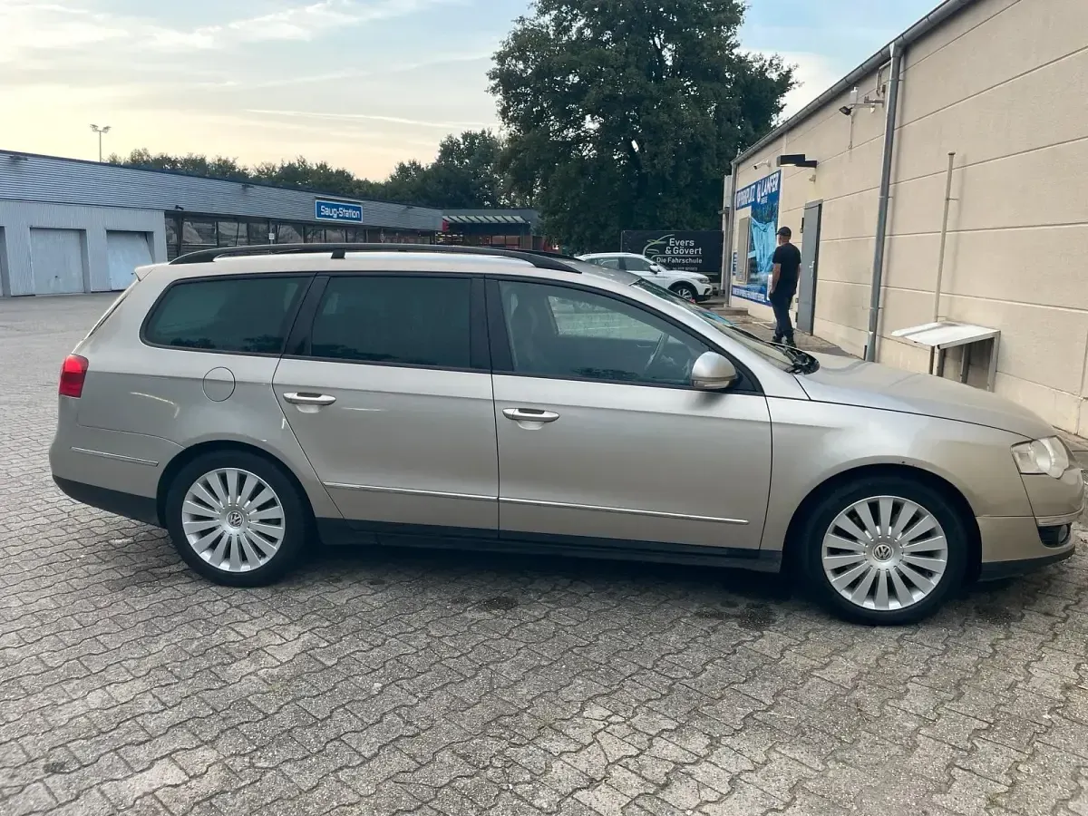 Gebraucht VW Passat 140 PS (102 kW) 2006 Gold Kombi