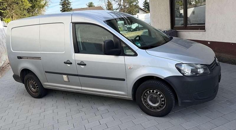 Second-hand VW Caddy 109 CP (80 kW) 2011 Argintiu Monovolum