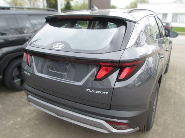 Neu Hyundai Tucson Select 150 PS (110 kW) 2026 Grau SUV