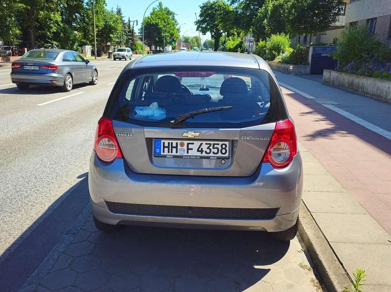 Grau Gebraucht 2008 Chevrolet Aveo Limousine | 2.300 € (Fairer Preis) - Bild 1/4