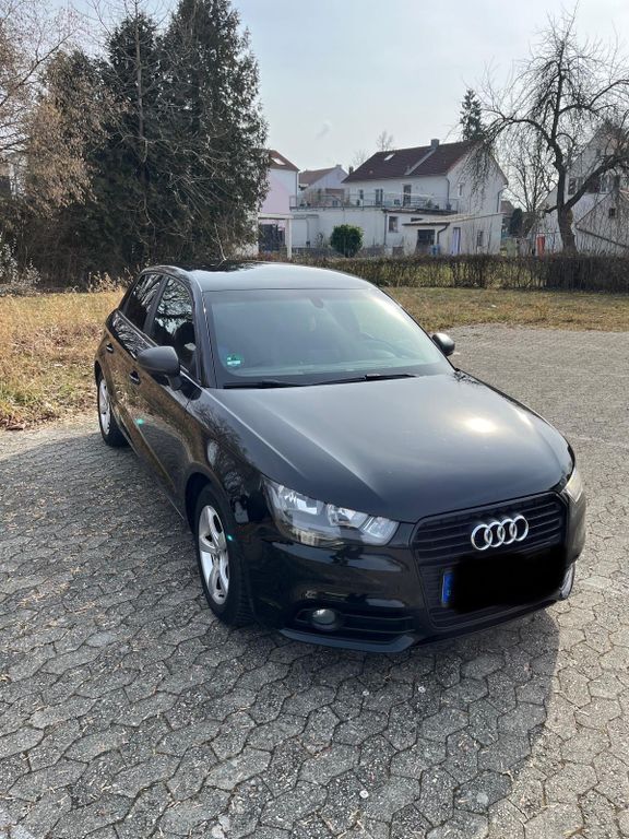 Schwarz Gebraucht 2012 Audi A1 Sportback Ambition Kleinwagen | 5.500 € (Superpreis) - Bild 1/4